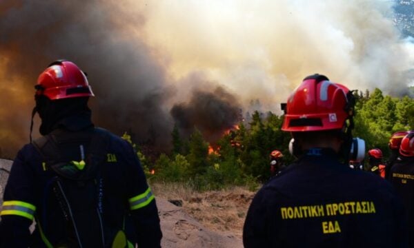 Φωτιά στη Δράμα, στην περιοχή Πλατανιά: Επιχειρούν 4 αεροσκάφη