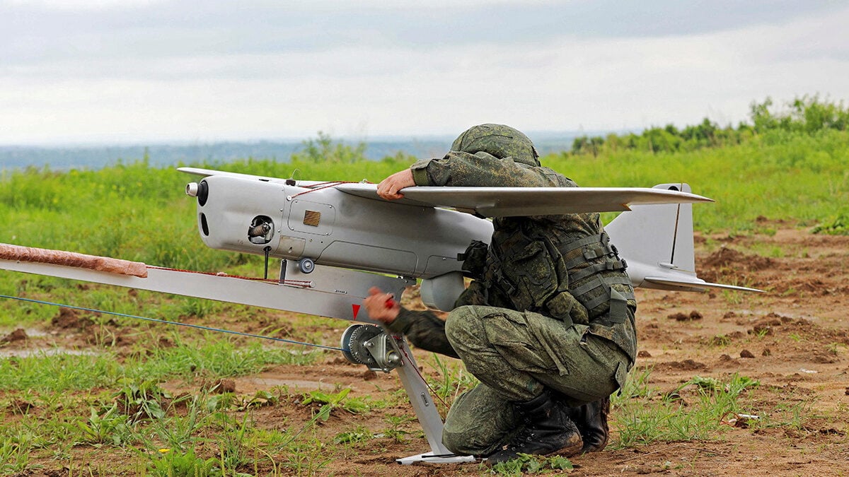 Η CIA προειδοποιεί ότι η Ρωσία σχεδιάζει χτυπήματα με drones σε Ισπανία, Γαλλία και Ιταλία – Το εφιαλτικό σενάριο 1 Η CIA προειδοποιεί ότι η Ρωσία σχεδιάζει χτυπήματα με drones σε Ισπανία, Γαλλία και Ιταλία – Το εφιαλτικό σενάριο