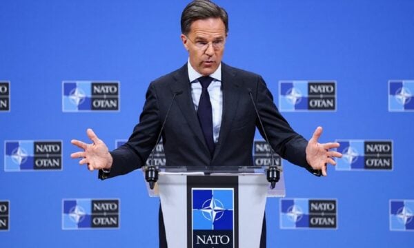 Ρούτε: Η Ρωσία δεν συνιστά άμεσο κίνδυνο για χώρα-μέλος του ΝΑΤΟ
