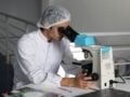 Το σκουλήκι που ζωντάνεψε μετά από 46.000 χρόνια: Τι ψάχνουν οι επιστήμονες (ΦΩΤΟ)
