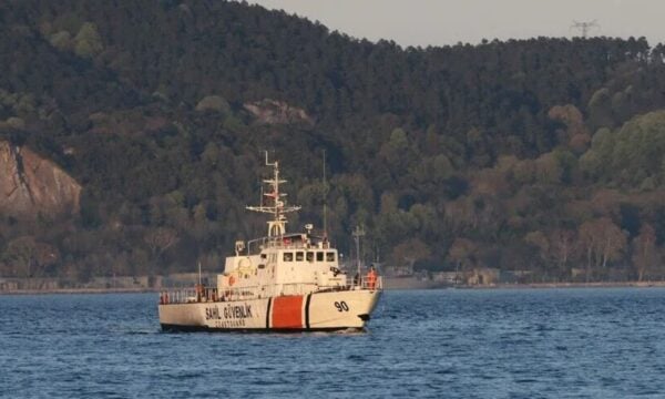 Τουρκία: Σύγκρουση δύο εμπορικών πλοίων στη Θάλασσα του Μαρμαρά – Αγνοούνται 10 μέλη πληρώματος