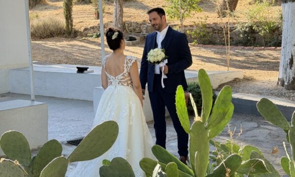 «Το σόι σου» κάνει πρεμιέρα απόψε με διπλό επεισόδιο: Ποιος παντρεύεται και ποιος ετοιμάζει βαλίτσες;