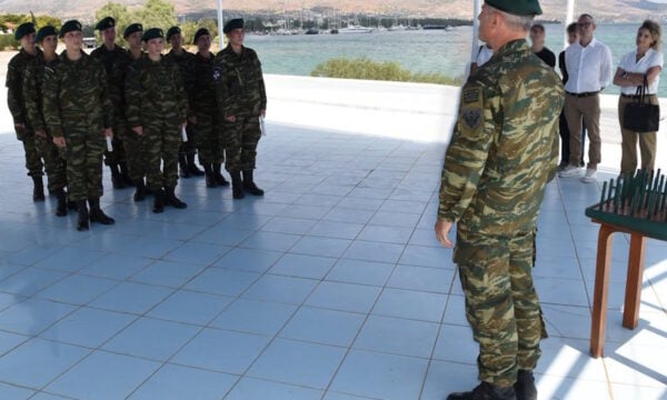 Ιστορική ημέρα για τον Στρατό Ξηράς: Πραγματοποιήθηκαν οι Τελετές Ονομασίας και Απονομής Μπερέ των Εθελοντριών Γυναικών