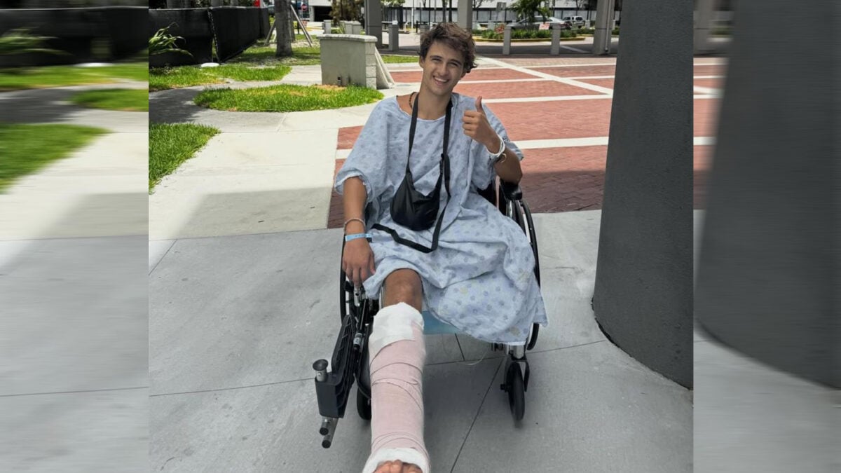 Survivor: Αγωγή κατά της παραγωγής κατέθεσε ο Σταύρος Φλώρος – Ζητεί αποζημίωση 100 εκατ. δολαρίων μετά τον ακρωτηριασμό του 2 Survivor: Αγωγή κατά της παραγωγής κατέθεσε ο Σταύρος Φλώρος – Ζητεί αποζημίωση 100 εκατ. δολαρίων μετά τον ακρωτηριασμό του