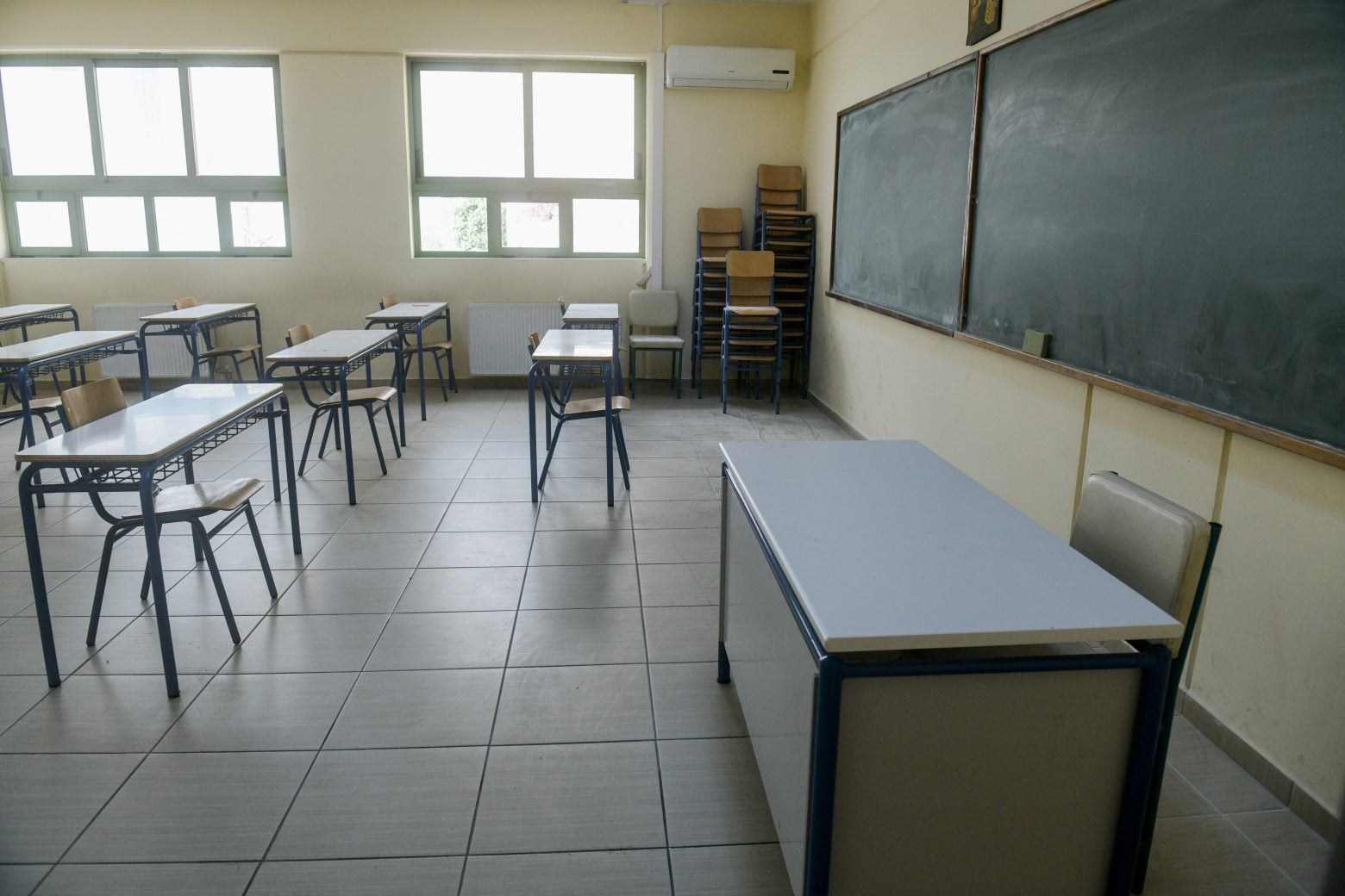 Πηγές του υπουργείου Παιδείας για τα σχολικά βιβλία που παρουσιάζουν διαφορετικές μορφές οικογένειας: «Δεν αποτελούν επιλογές της πολιτικής ηγεσίας»