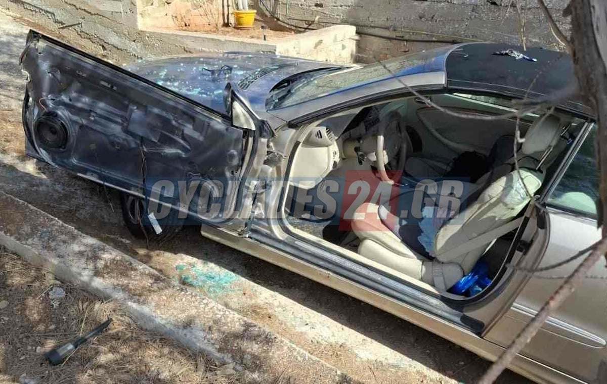 Σύρος: Αυτοκίνητο τον σφήνωσε ενώ το έπλενε – Σοβαρά τραυματίστηκε 72χρονος