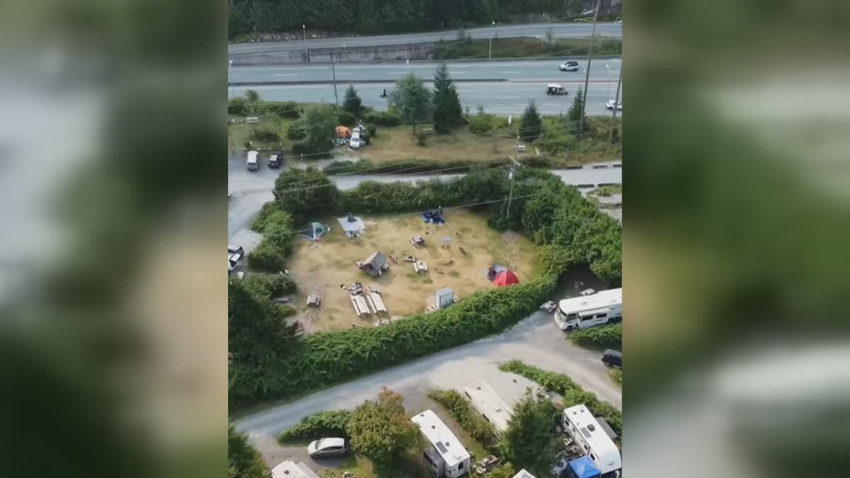 Σάκης Τανιμανίδης: Η αλήθεια για τις διακοπές με τροχόσπιτο – «Είναι ταλαίπα» (Βίντεο) 10 Σάκης Τανιμανίδης: Η άβολη αλήθεια για τις διακοπές με τροχόσπιτο – «Είναι ταλαίπα» (Βίντεο)