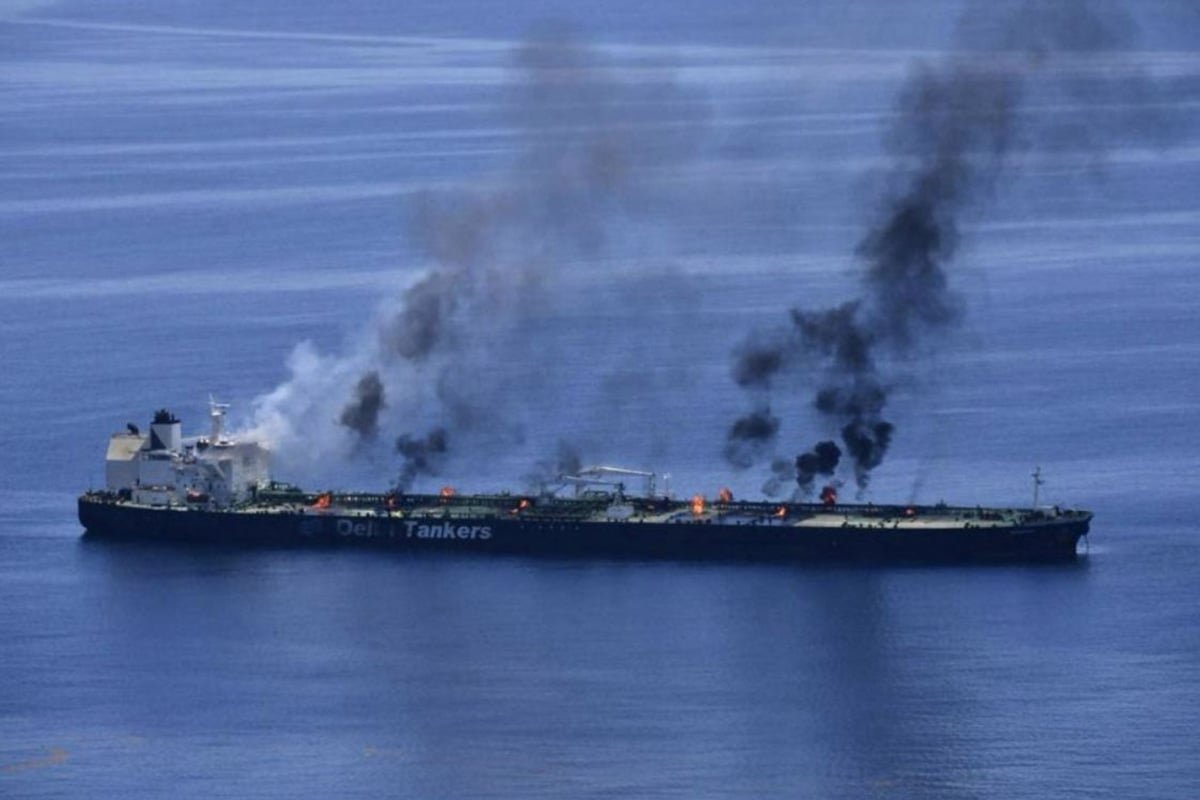 Ιράν: Οι Φρουροί της Επανάστασης υποστηρίζουν ότι έπληξαν δεξαμενόπλοιο στα Στενά του Ορμούζ