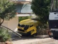 Ηλιούπολη: Οδηγός με κλεμμένο αυτοκίνητο συγκρούστηκε με ταξί αφού παραβίασε STOP