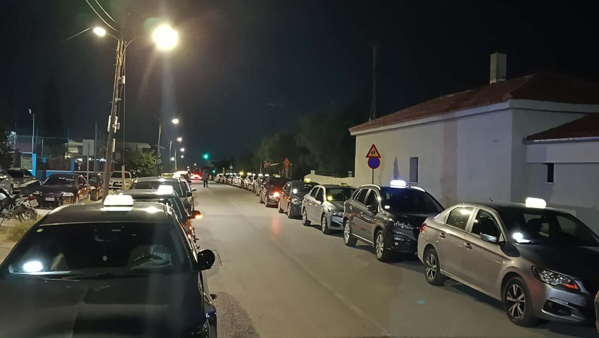 Βόλος: Άνδρας επιτέθηκε με σκουπόξυλο σε οδηγό ταξί και του έσπασε το χέρι - «Ήθελε να μου το μπήξει στην κοιλιά» 9 Ταξί