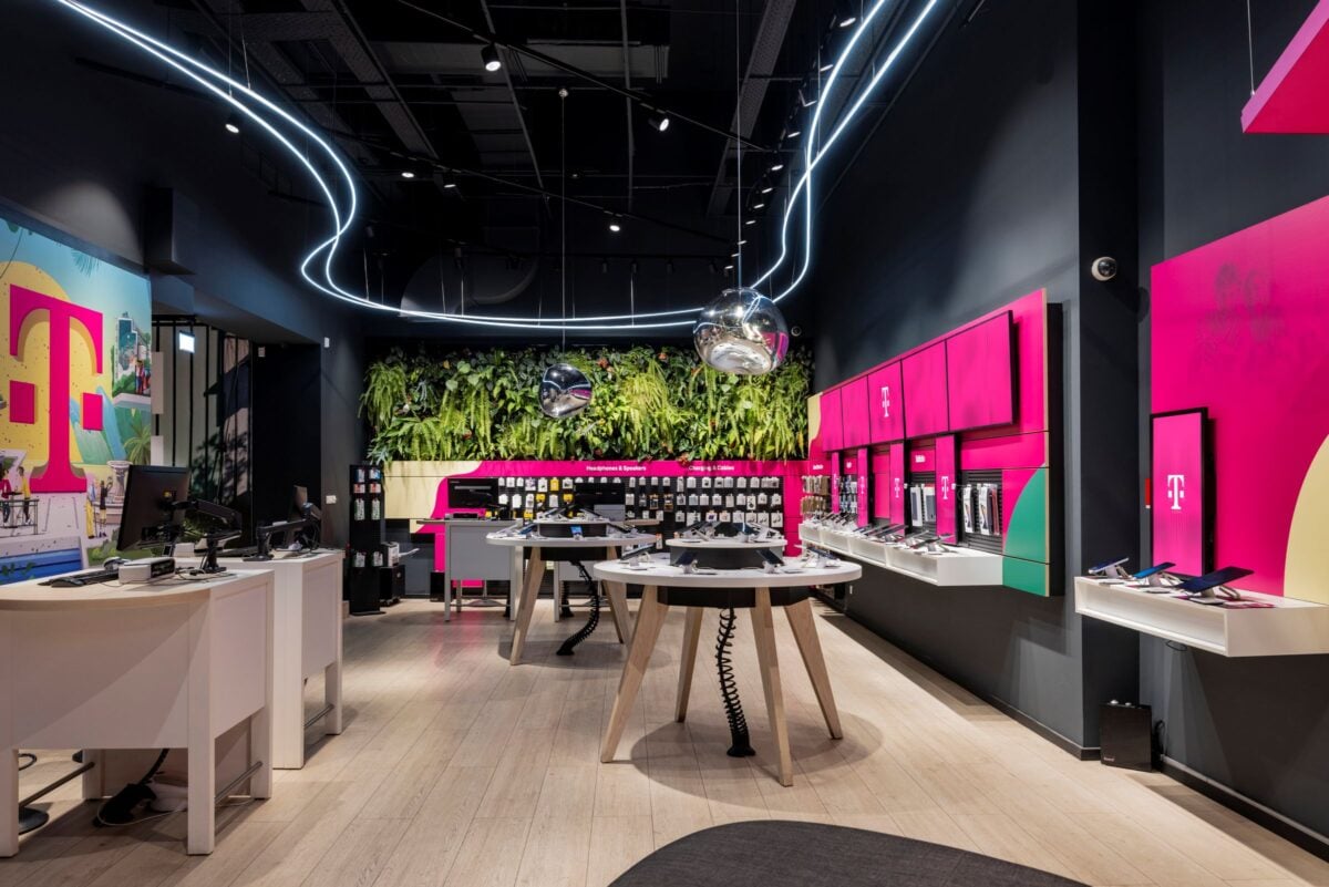 Η COSMOTE TELEKOM εξελίσσεται σε Telekom 7 Η COSMOTE TELEKOM εξελίσσεται σε Telekom