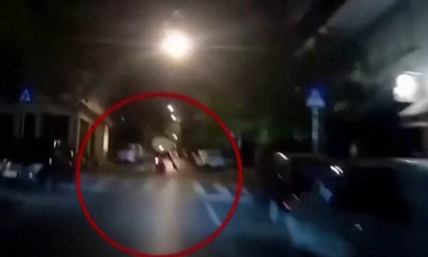 Τροχαίο με ηλεκτρικό πατίνι στον Σταθμό Λαρίσης: Παραβίασε κόκκινο και συγκρούστηκε με μηχανή
