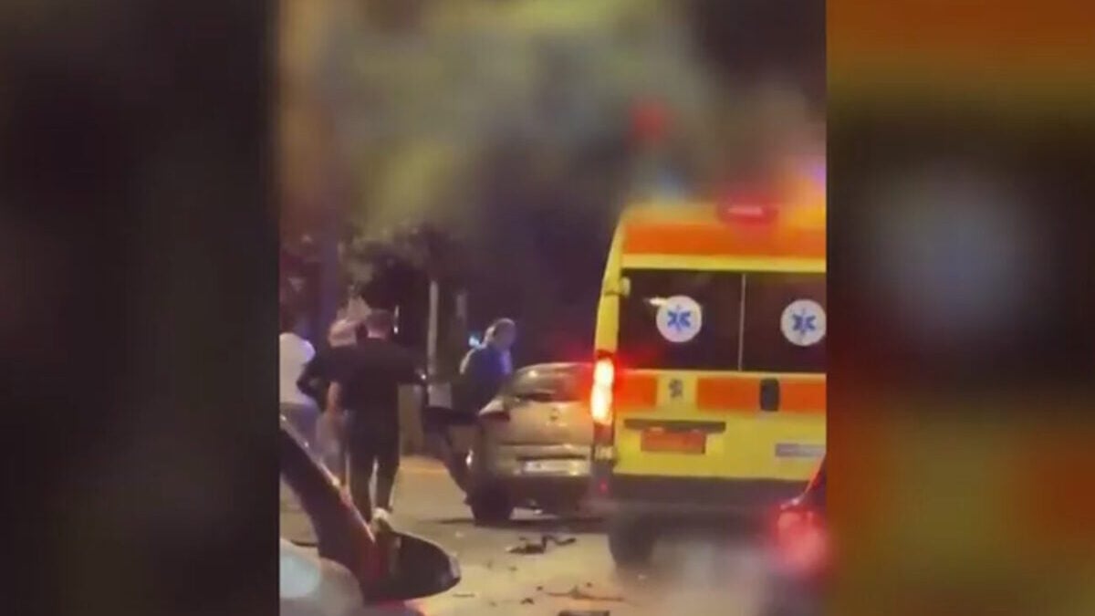 Τροχαίο στην Ποσειδώνος: Νεκροί οι 3 επιβαίνοντες του αυτοκινήτου που ανετράπη – Σε κρίσιμη κατάσταση οι 2 τραυματίες 1 Τροχαίο στην Ποσειδώνος: Νεκροί οι 3 επιβαίνοντες του αυτοκινήτου που ανετράπη – Σε κρίσιμη κατάσταση οι 2 τραυματίες