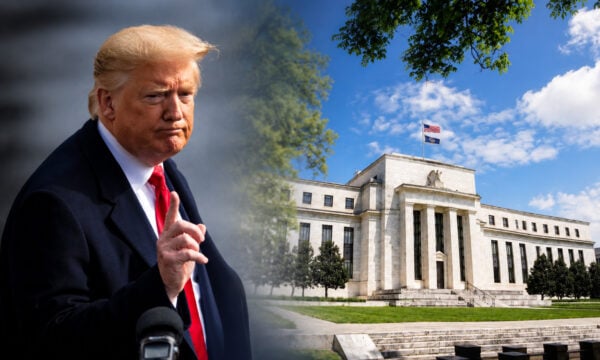 Τραμπ: Κατηγορεί τη Fed ότι αύξησε τα επιτόκια για πολιτικούς λόγους – «Εχθρικό» το διοικητικό συμβούλιο