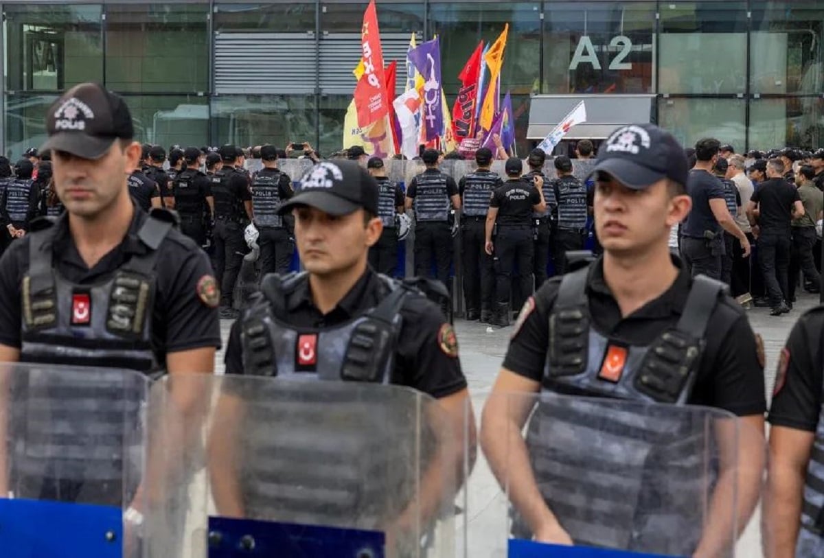 Τουρκία: Τουλάχιστον 150 συλλήψεις σε διαμαρτυρία κατά των διώξεων ΛΟΑΤΚΙ+ οργανώσεων 9 Φωτογραφία: Umit Bektas/Reuters