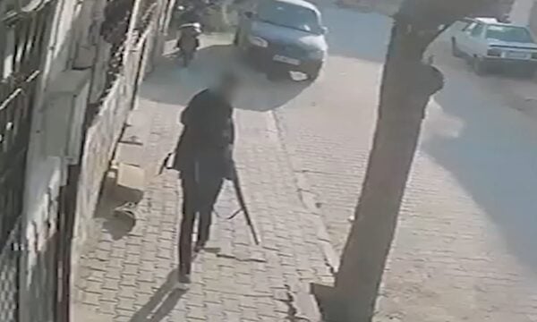 Τουρκία: Βίντεο δείχνει τον ένοπλο δράστη με την καραμπίνα έξω από το σχολείο, τον συνέλαβαν οι Αρχές, 8 τραυματίες