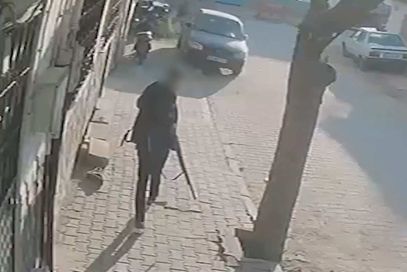 Τουρκία: Βίντεο δείχνει τον ένοπλο δράστη με την καραμπίνα έξω από το σχολείο, τον συνέλαβαν οι Αρχές, 8 τραυματίες