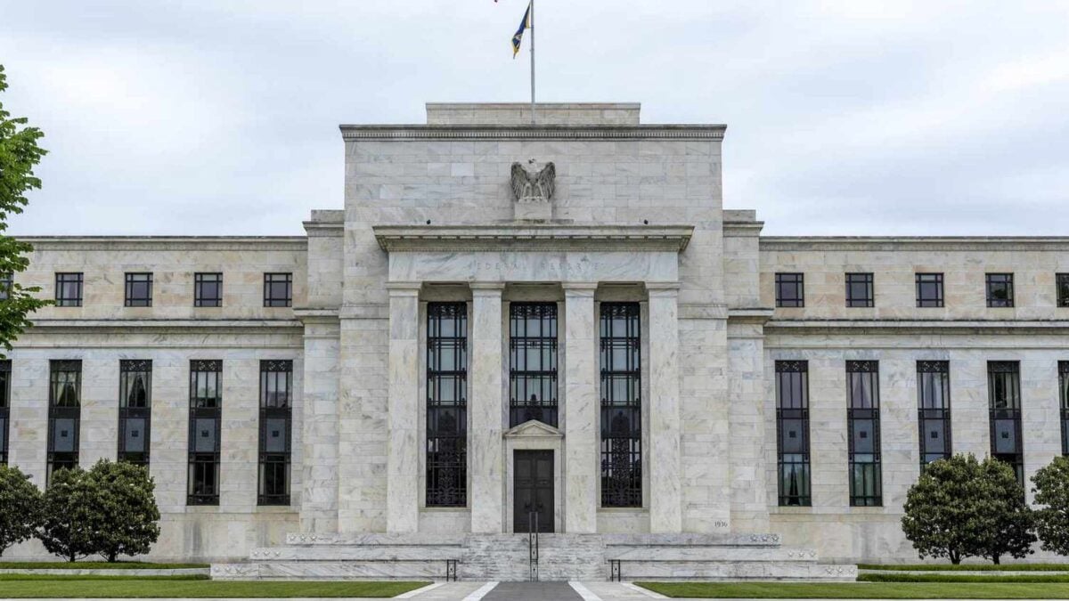 Fed: Αύξησε τα επιτόκια για πρώτη φορά από το 2023 – Αναθεώρησε προς τα επάνω την πρόβλεψη για τον πληθωρισμό 2 Fed: Αύξησε τα επιτόκια για πρώτη φορά από το 2023 – Αναθεώρησε προς τα επάνω την πρόβλεψη για τον πληθωρισμό