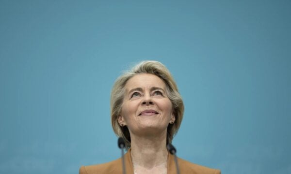 Politico: 7 σημεία-κλειδιά της ομιλίας Φον ντερ Λάιεν για την Κατάσταση της Ένωσης: AI, κλίμα, άμυνα και μεταναστευτικό