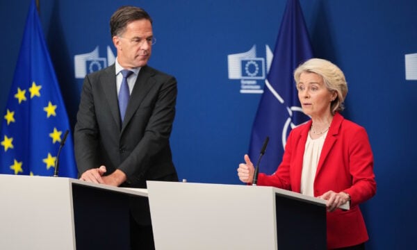 ΕΕ-ΝΑΤΟ: Έκτακτη συνάντηση Φον ντερ Λάιεν-Ρούτε για τις ρωσικές υβριδικές απειλές και νέες κυρώσεις