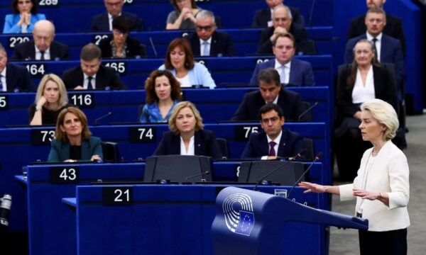 Φον ντερ Λάιεν: Προτείνει μέτρα έκτακτης ανάγκης για το μεταναστευτικό – Πιθανό πάγωμα των τυπικών διαδικασιών ασύλου σε μαζικές ροές