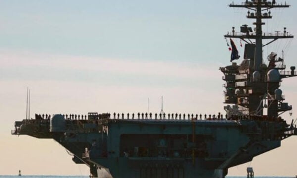 ΗΠΑ: Η κυβέρνηση Τραμπ επιβεβαίωσε οκτώ απόπειρες αυτοκτονίας στο USS Abraham Lincoln