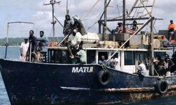 Ναυάγιο στο Βανουάτου: Ένας νεκρός και πάνω από 30 αγνοούμενοι σε εξέλιξη μεγάλη επιχείρηση διάσωσης