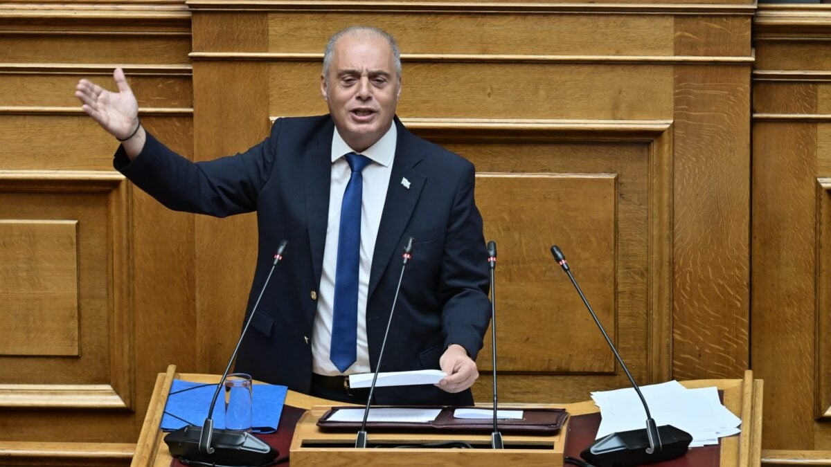 Βελόπουλος στη Βουλή: Εσείς στα μεγάλα σαλόνια με τους ολιγάρχες, εμείς στα μεγάλα αλώνια του μόχθου 2 Βελόπουλος στη Βουλή: Εσείς στα μεγάλα σαλόνια με τους ολιγάρχες, εμείς στα μεγάλα αλώνια του μόχθου
