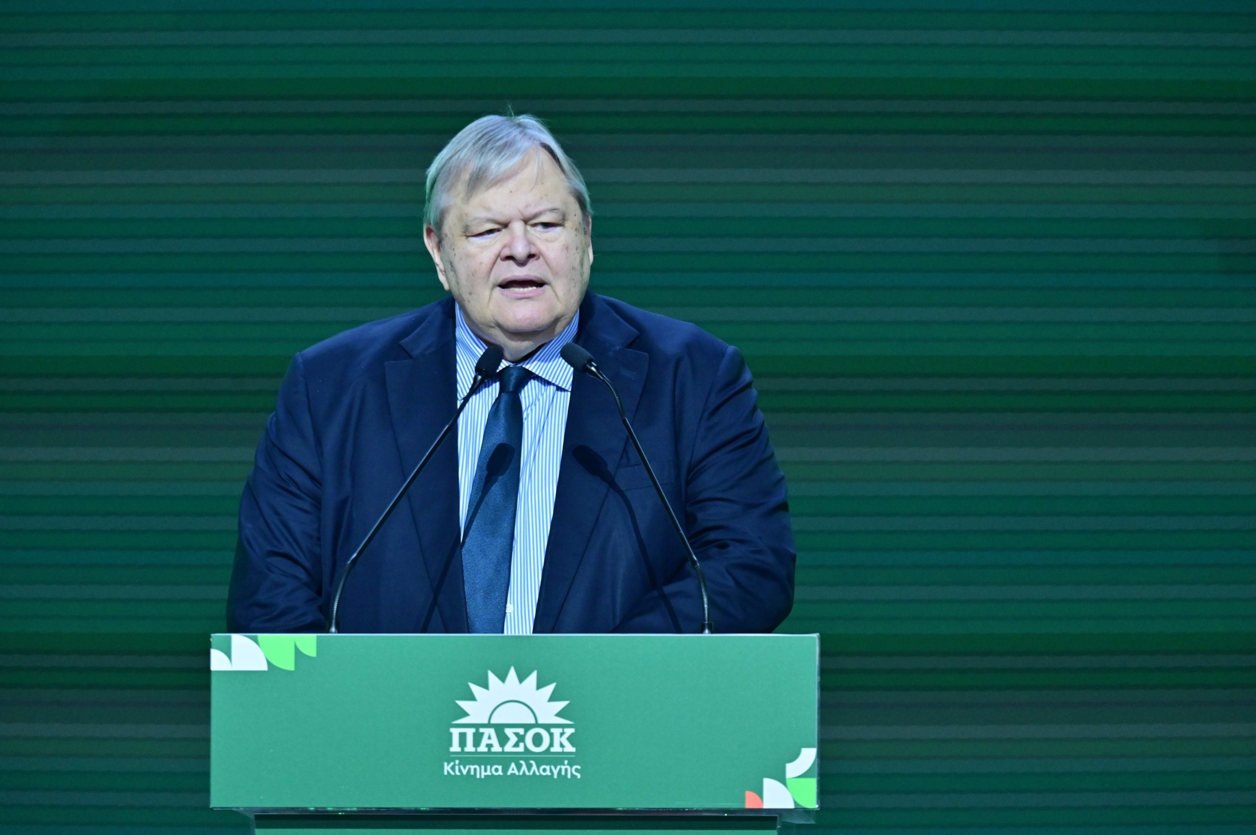 Βενιζέλος: Ισχυρό ΠΑΣΟΚ είναι και πάλι σήμερα αναγκαίο