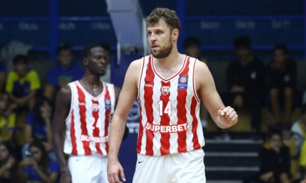 Ολυμπιακός – ΠΑΟΚ 101-96: Ο διαστημικός Βεζένκοφ και ο ψυχρός Μοντέρο έκριναν το Super Cup σε τελικό θρίλερ