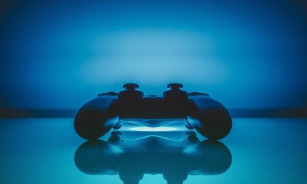 Fortnite: 78χρονη γιαγιά ζήλεψε τον εγγονό της και παίζει φανατικά εδώ και 9 χρόνια – vid