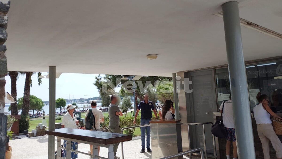 Βουλιαγμένη: «Με χτύπησε στο σαγόνι, έπεσα κάτω και μετά δεν θυμόμουν τίποτα», λέει ο 76χρονος για τον καβγά με τον 82χρονο που πέθανε 1 Βουλιαγμένη: «Με χτύπησε στο σαγόνι, έπεσα κάτω και μετά δεν θυμόμουν τίποτα», λέει ο 76χρονος για τον καβγά με τον 82χρονο που πέθανε