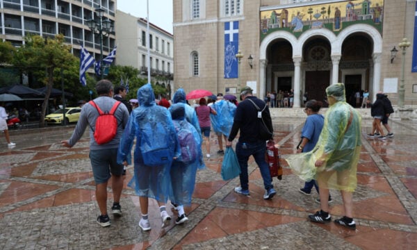 Καιρός: Τριήμερη κακοκαιρία με κρύο και καταιγίδες – Οι περιοχές που θα επηρεαστούν