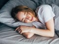 Υπνολαλία: Ειδικός εξηγεί γιατί κάποιοι άνθρωποι μιλούν στον ύπνο και τι γίνεται στον εγκέφαλο