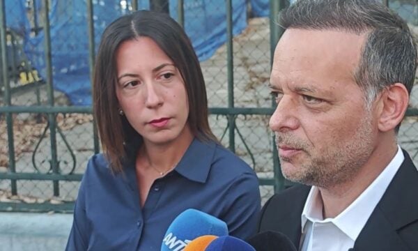 Κυψέλη: Ο Χάρης Δούκας κατέθεσε στην Εισαγγελία το πόρισμα για τις ρωγμές σε κτίρια – «Καθιζήσεις τέσσερις φορές πάνω από το κανονικό»