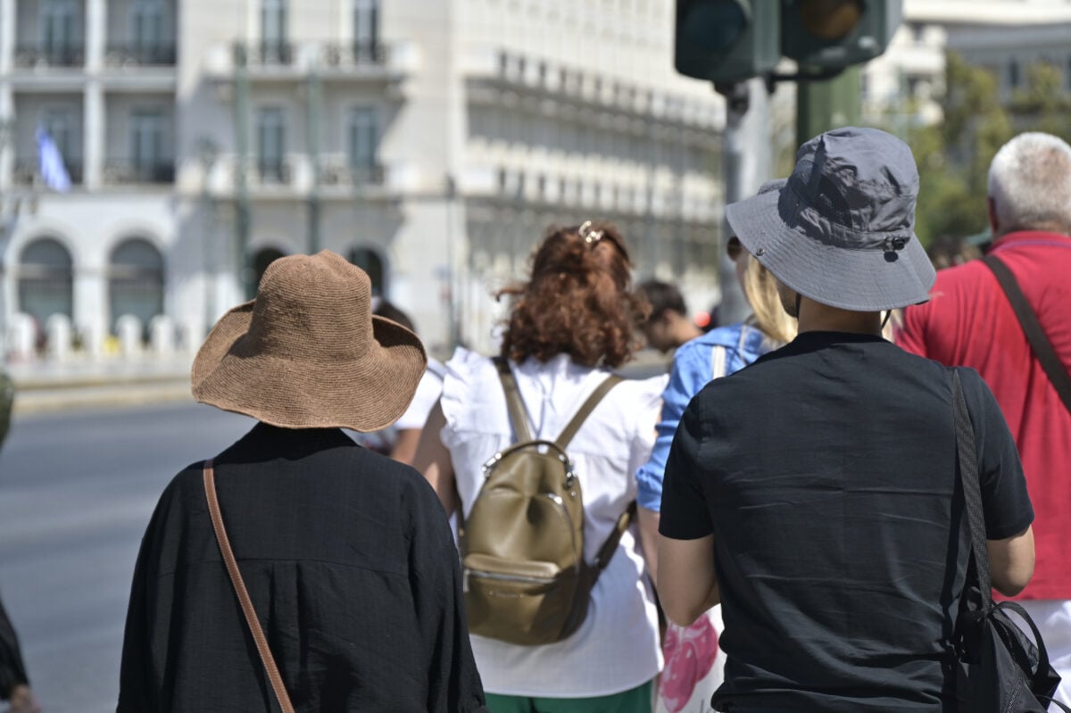 Καιρός σήμερα: Ζέστη με 36άρια, αφρικανική σκόνη και έως 7 μποφόρ στο Αιγαίο
