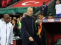 Ζινεντίν Ζιντάν: Εντυπωσιακό ντεμπούτο στον πάγκο της Γαλλίας – Ξεχώρισε με total black στιλ