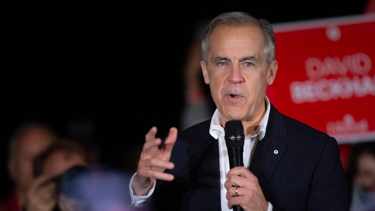 Καναδάς: Μεγάλη φωτιά σε στρατιωτική βάση με νεκρούς και τραυματίες 1 Καναδάς: Μεγάλη φωτιά σε στρατιωτική βάση με νεκρούς και τραυματίες