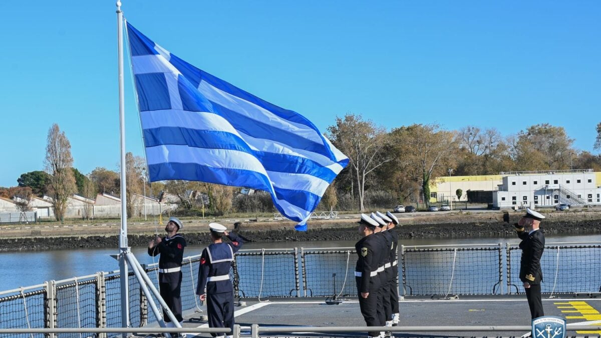 Φρεγάτα ΝΕΑΡΧΟΣ: Ο Α/ΓΕΝ προς το πλήρωμα: «Ακολουθήσατε ίχνη πρωτόπλου» 2 Φρεγάτα ΝΕΑΡΧΟΣ: Ο Α/ΓΕΝ προς το πλήρωμα: «Ακολουθήσατε ίχνη πρωτόπλου»
