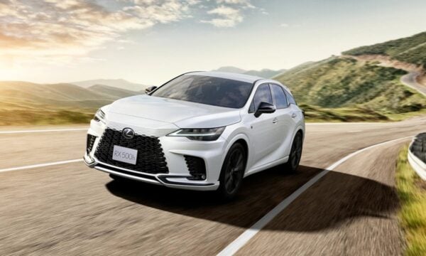 Η Lexus εξέλιξε το νέο RX στην «Πράσινη Κόλαση» του Νίρμπουργκρινγκ