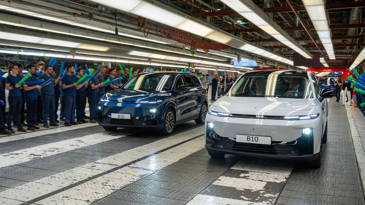 Η Leapmotor ξεκίνησε την παραγωγή του B10 στην Ισπανία