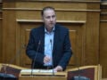 Σπανάκης – Μεταξάς: Αντιπαράθεση στη Βουλή για την ασφάλεια των σχολείων – Καταγγελίες για σοβάδες και μπετόν που πέφτουν