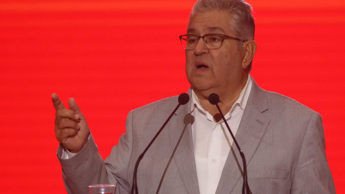 Κουτσούμπας: «Από τη Μαδρίτη ως το Παρίσι κι από το Παρίσι ως το Σύνταγμα, η νέα γενιά διεκδικεί αυτά που της στερούν» – Βίντεο 1 Κουτσούμπας: «Από τη Μαδρίτη ως το Παρίσι κι από το Παρίσι ως το Σύνταγμα, η νέα γενιά διεκδικεί αυτά που της στερούν» – Βίντεο