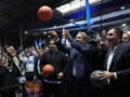 Μητσοτάκης στα 52 χρόνια της ΝΔ: Έπαιξε μπάσκετ και έγραψε μήνυμα για «πρόοδο και ελπίδα» – ΦΩΤΟ