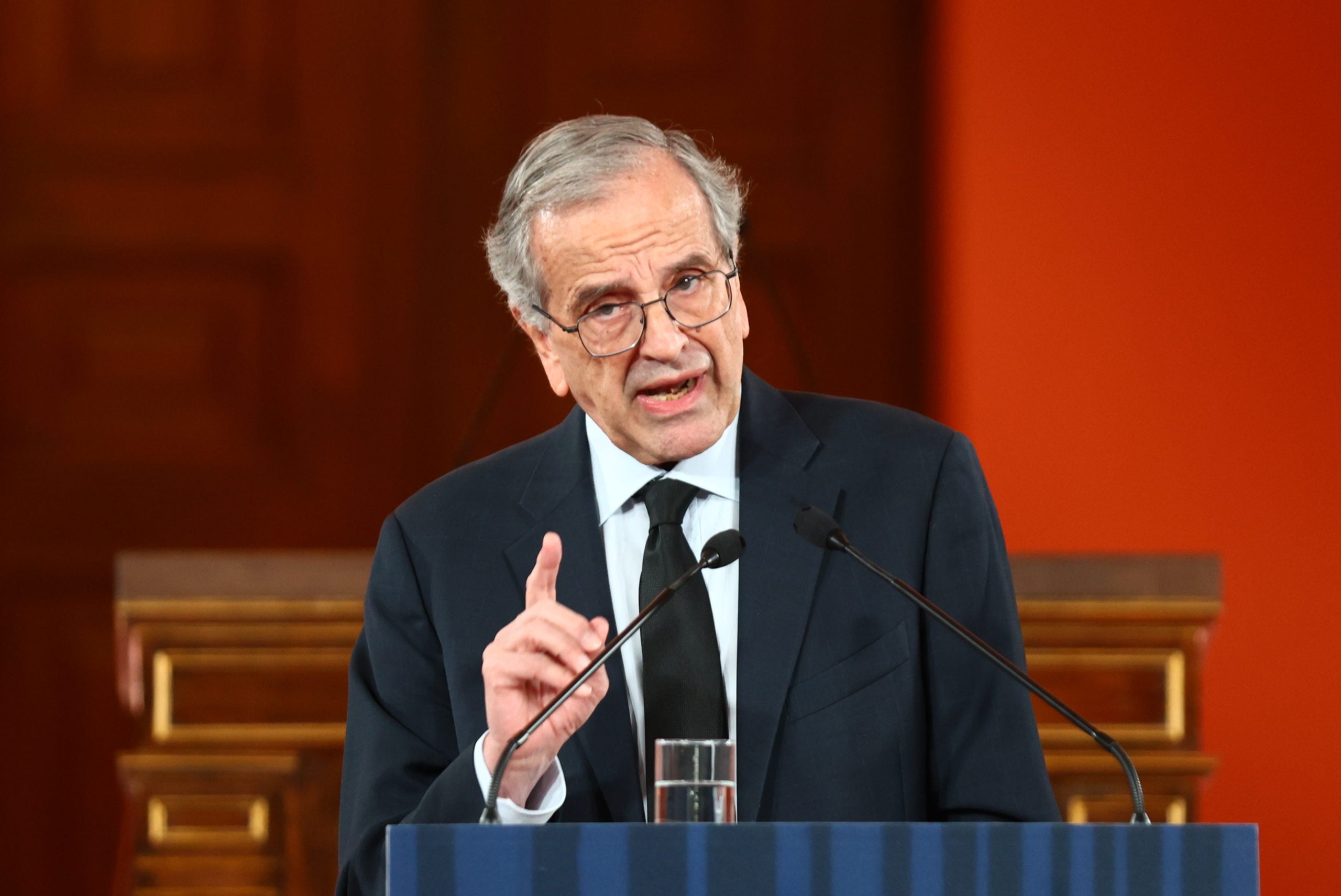 Αντώνης Σαμαράς: «Κρούω τον κώδωνα του κινδύνου για τη Δημοκρατία – Κινδυνεύουμε με παρατεταμένη παρακμή και εθνικό εφησυχασμό»