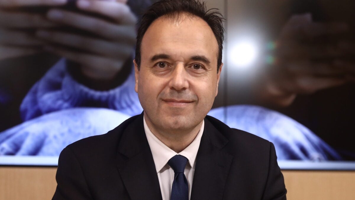 Παπαστεργίου: Πώς θα ελέγχεται η ηλικία για το όριο των 15 ετών στα social media και τι πρέπει να κάνουν οι γονείς 3 Παπαστεργίου: Πώς θα ελέγχεται η ηλικία για το όριο των 15 ετών στα social media και τι πρέπει να κάνουν οι γονείς