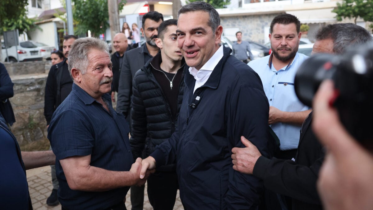 Τσίπρας στην Κρήτη: «Η Κρήτη δεν είναι ο τόπος της λαμογιάς – Οι φραπέδες και οι χασάπηδες είναι στα καφέ του Κολωνακίου» – ΦΩΤΟ 5 Τσίπρας στην Κρήτη: «Η Κρήτη δεν είναι ο τόπος της λαμογιάς – Οι φραπέδες και οι χασάπηδες είναι στα καφέ του Κολωνακίου» – ΦΩΤΟ