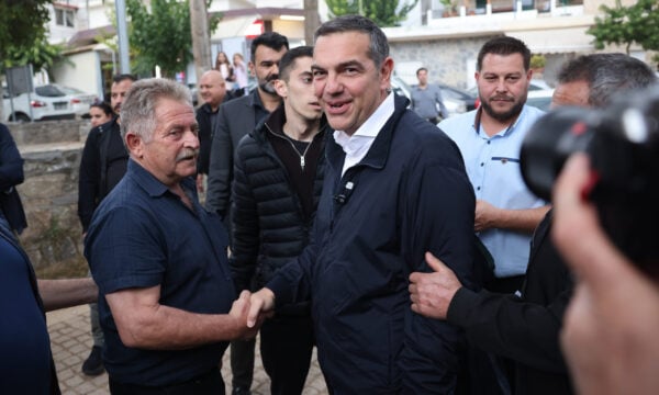 Τσίπρας στην Κρήτη: «Η Κρήτη δεν είναι ο τόπος της λαμογιάς – Οι φραπέδες και οι χασάπηδες είναι στα καφέ του Κολωνακίου» – ΦΩΤΟ