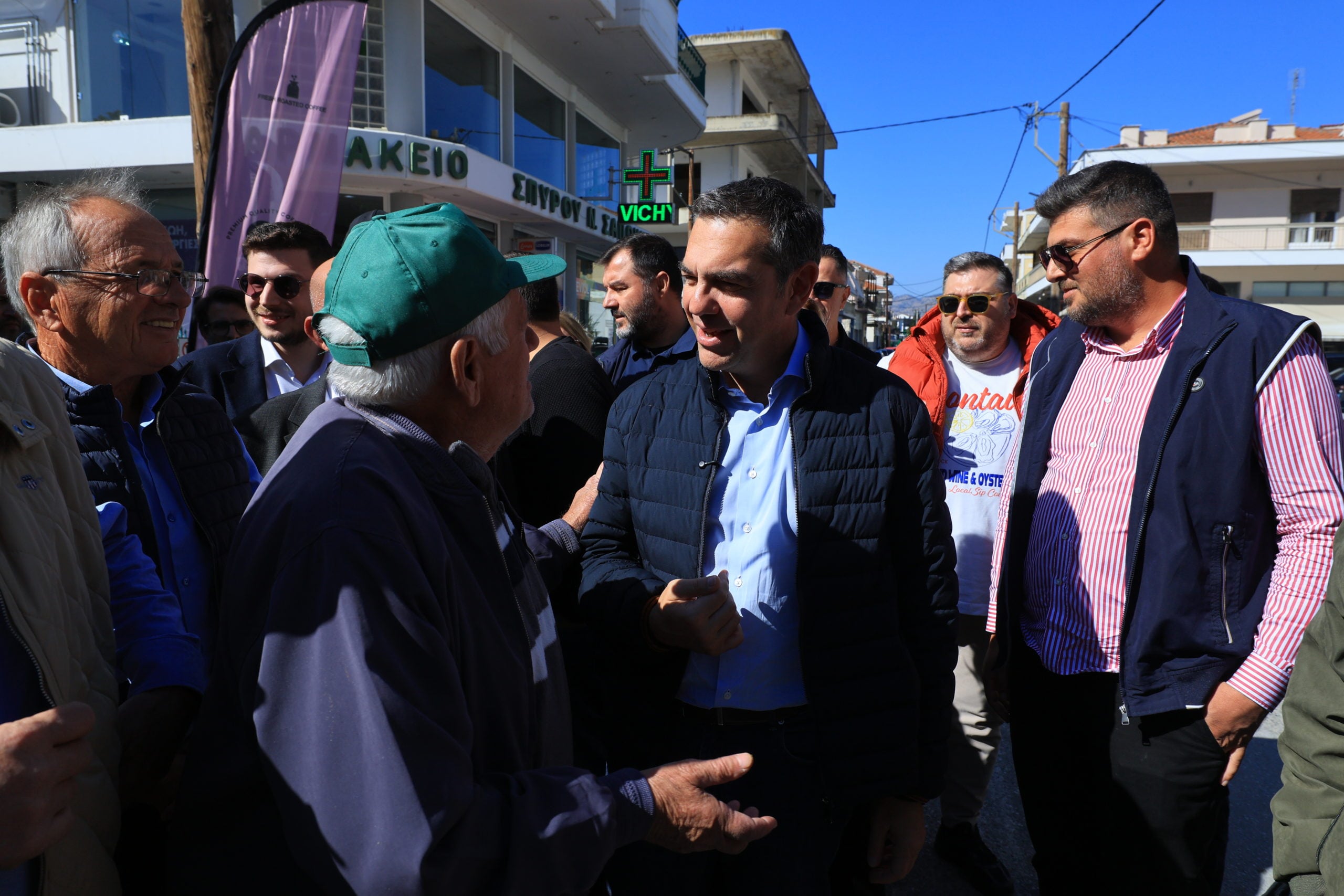 Αλέξης Τσίπρας: Ζητά να μπει τέλος στην κοροϊδία και να πάρουν οι κτηνοτρόφοι όσα τους αξίζουν