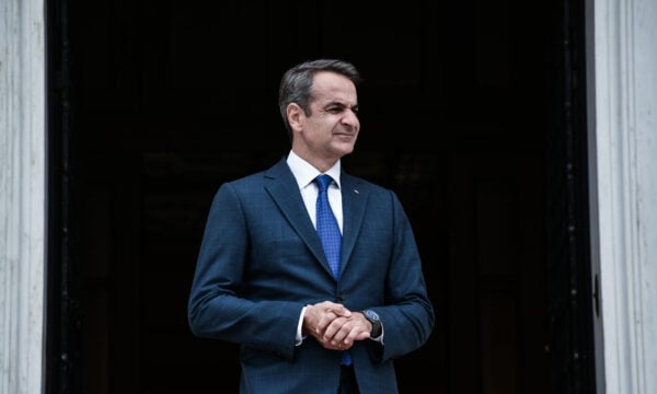 Μητσοτάκης: Υποδέχθηκε τον αρχιεπίσκοπο Αυστραλίας – Τι είπε για την επιστολική ψήφο των Ελλήνων του εξωτερικού